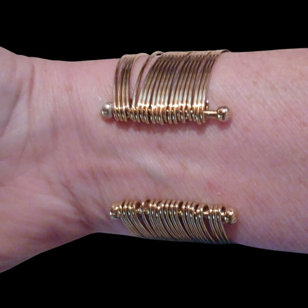 Avon Gold Tone Stacked Cuff Bangle Bracelet - Picture 2 of 7